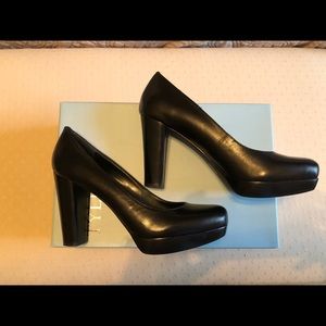 Jeffrey Tyler Black Platform Heels Size 6 1/2